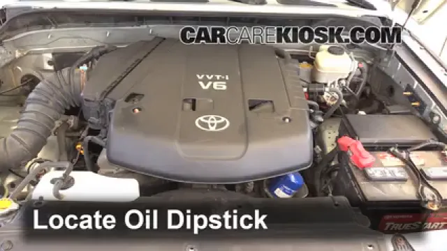 2008 Toyota FJ Cruiser 4.0L V6 Oil Check Oil Level